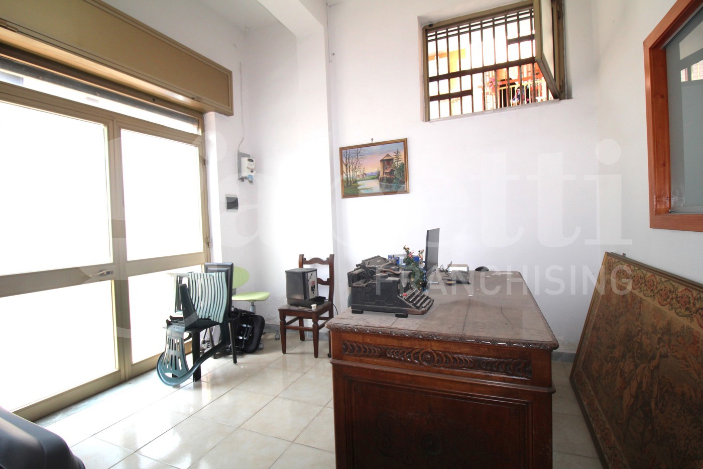 Negozio in affitto a Arzano