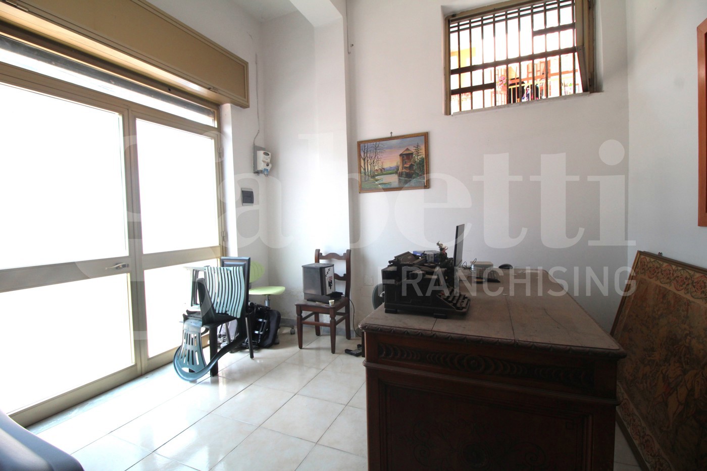 Negozio in affitto a Arzano