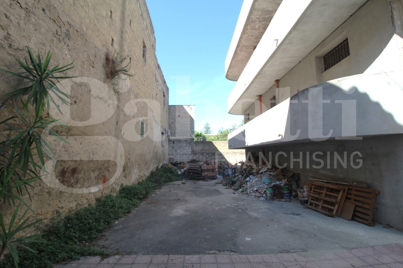 Stabile/Palazzo in vendita a Casandrino