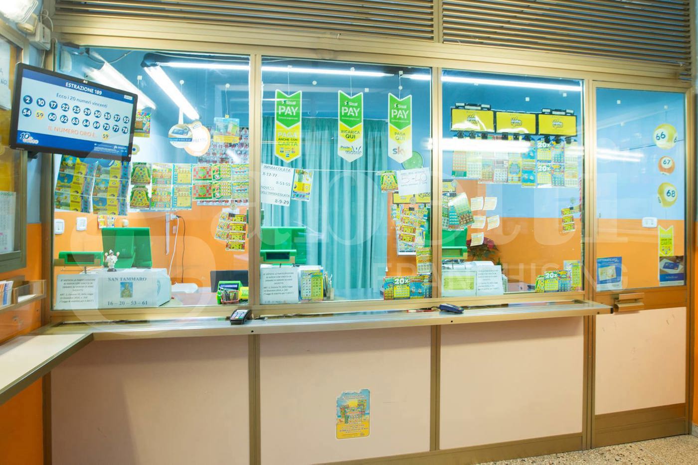 Attivit commerciale in vendita a Grumo Nevano