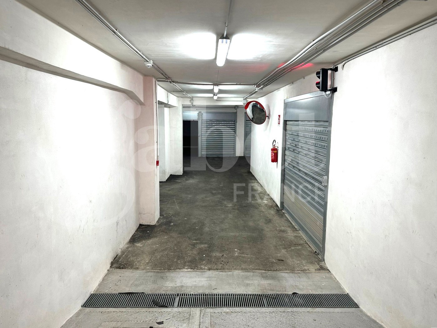 Box/Garage 15mq in vendita a Arzano