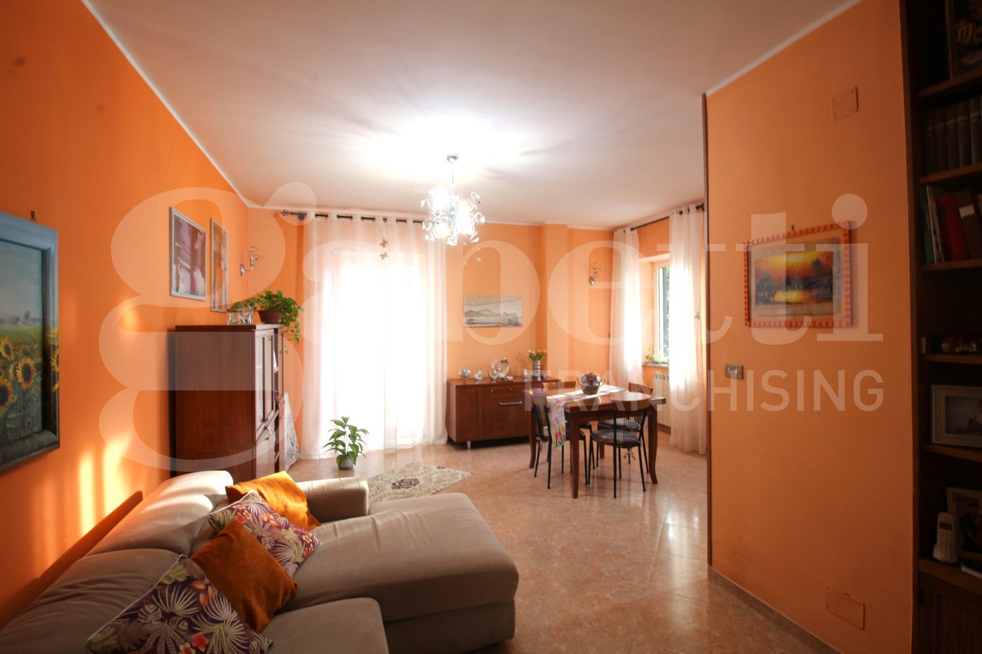 Trilocale con box doppio a Arzano