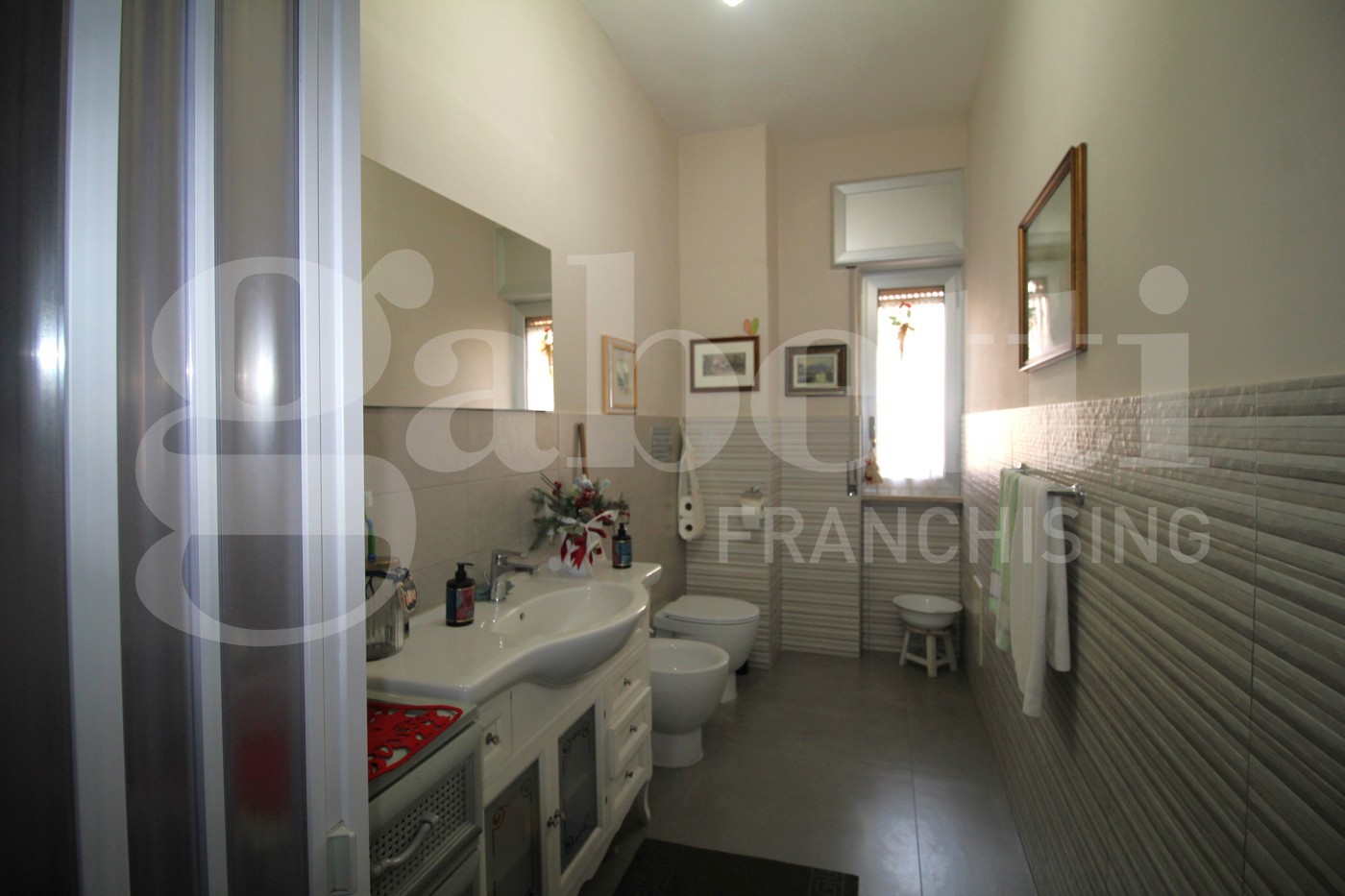 Bilocale ristrutturato a Arzano