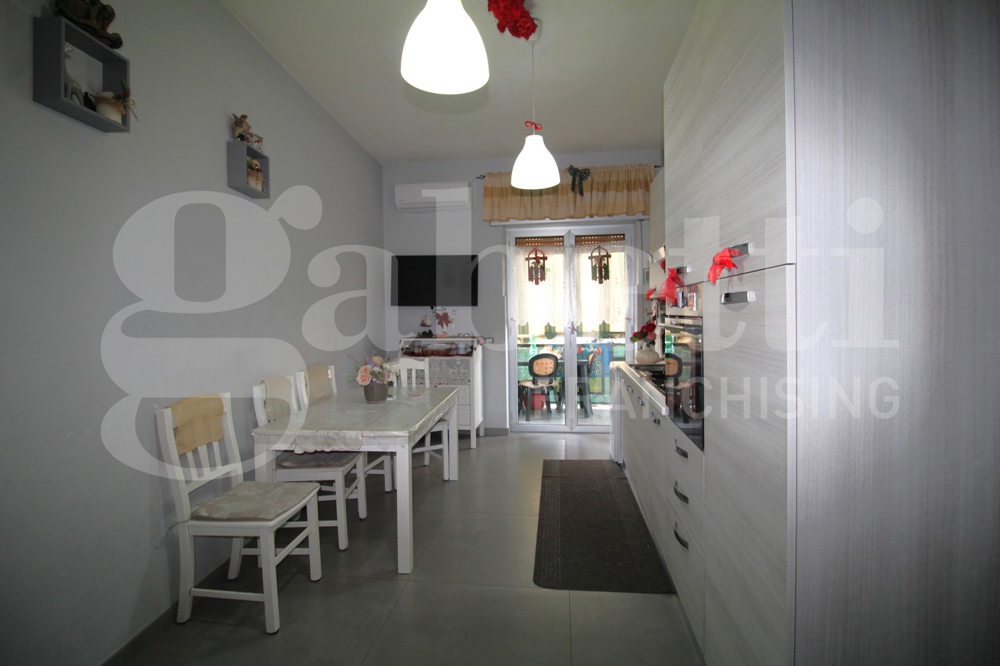 Bilocale ristrutturato a Arzano