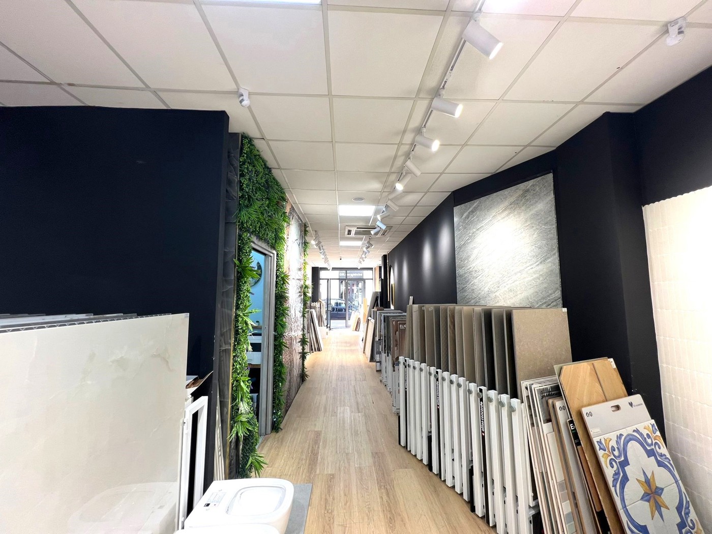 Negozio in affitto a Arzano