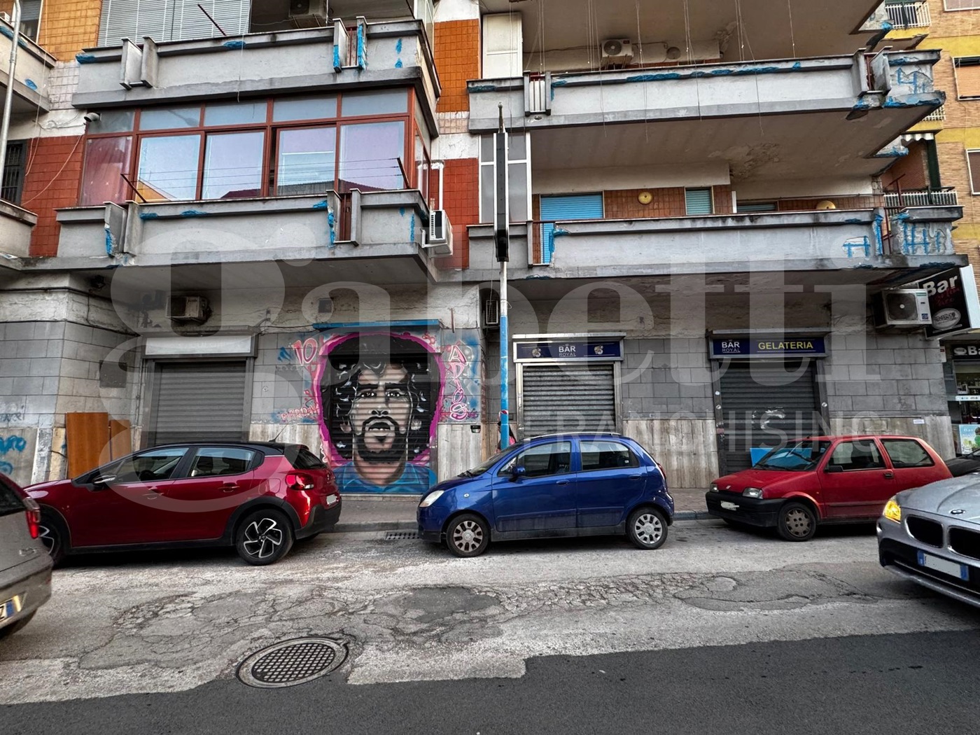 Negozio in vendita a Arzano