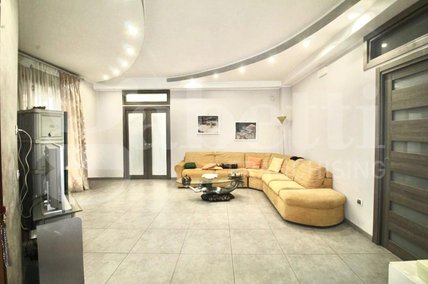 Quadrilocale con box a Arzano