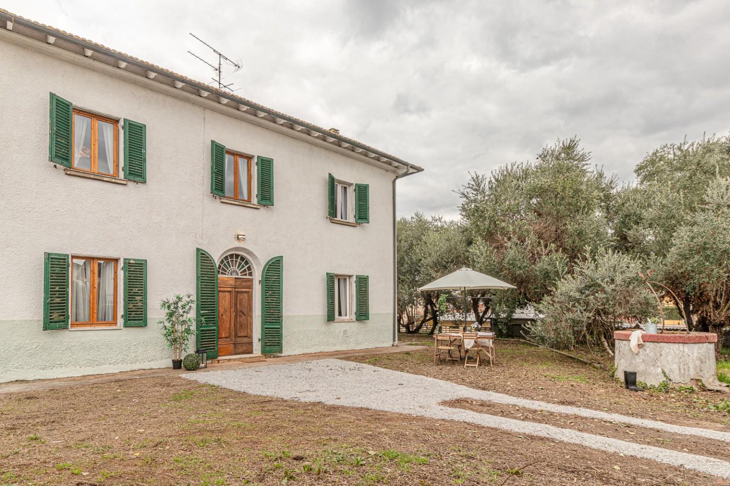 Villa con giardino, Santa Croce sull'Arno staffoli
