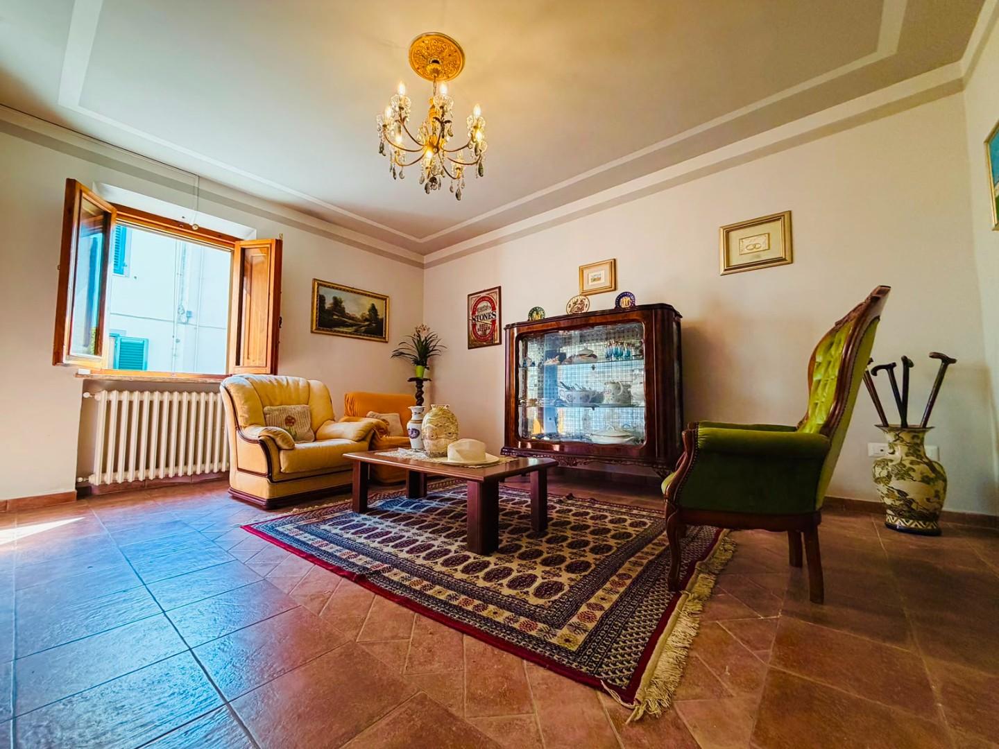 Villa con giardino a Montopoli in Val d'Arno