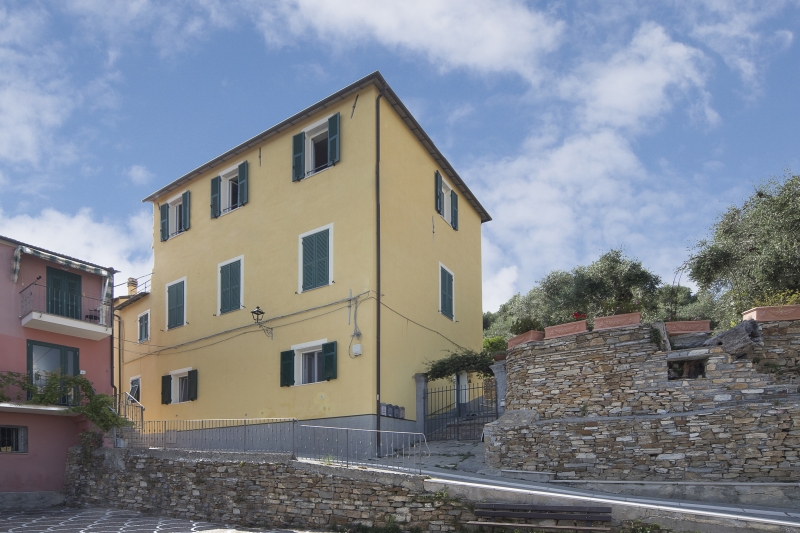 Trilocale con giardino a Diano Marina