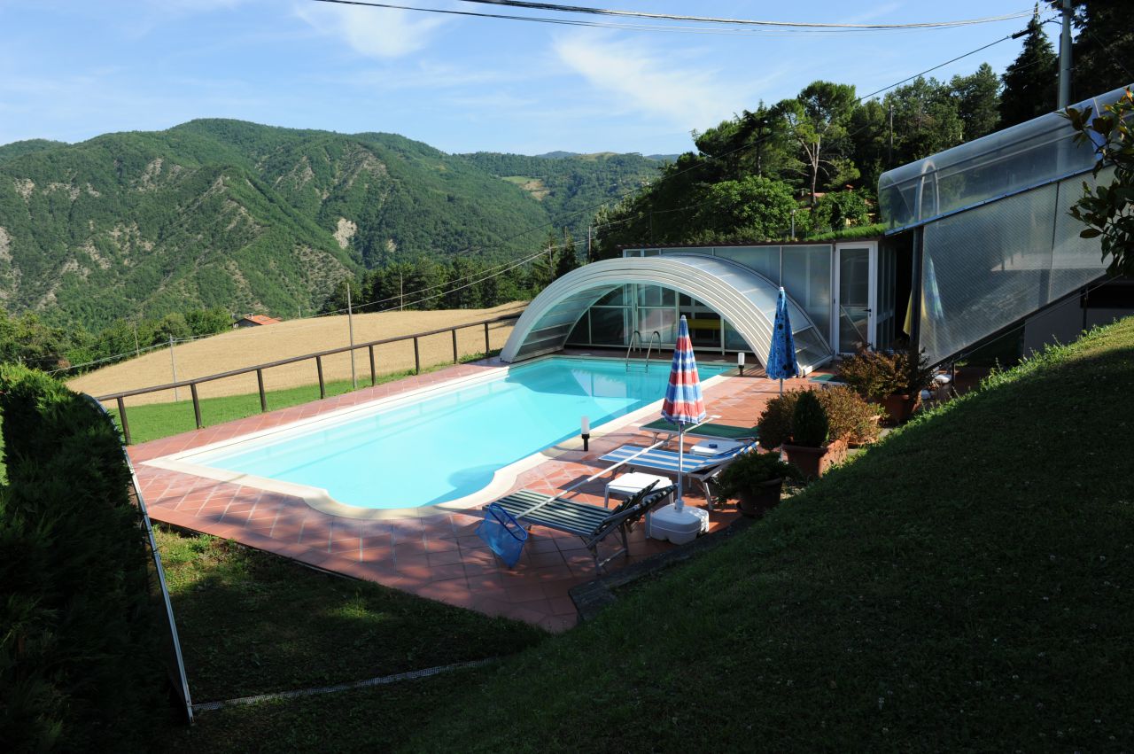Villa con giardino a Firenzuola