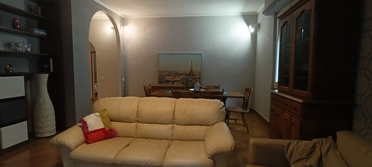 Quadrilocale in vendita a Firenze