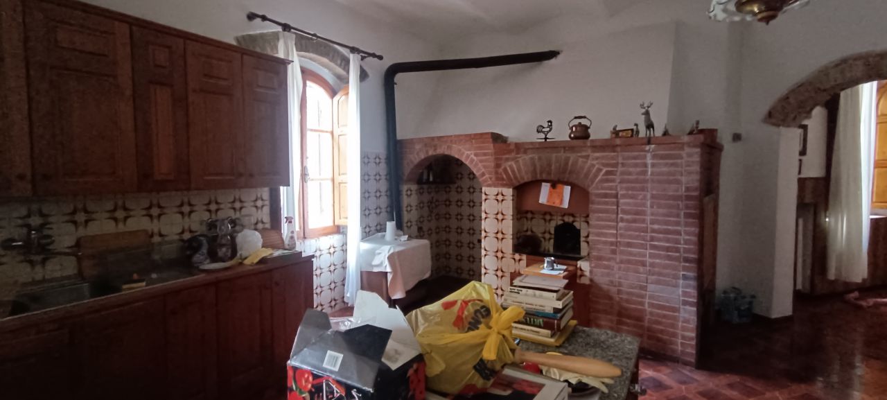 Casa indipendente con giardino a Sesto Fiorentino