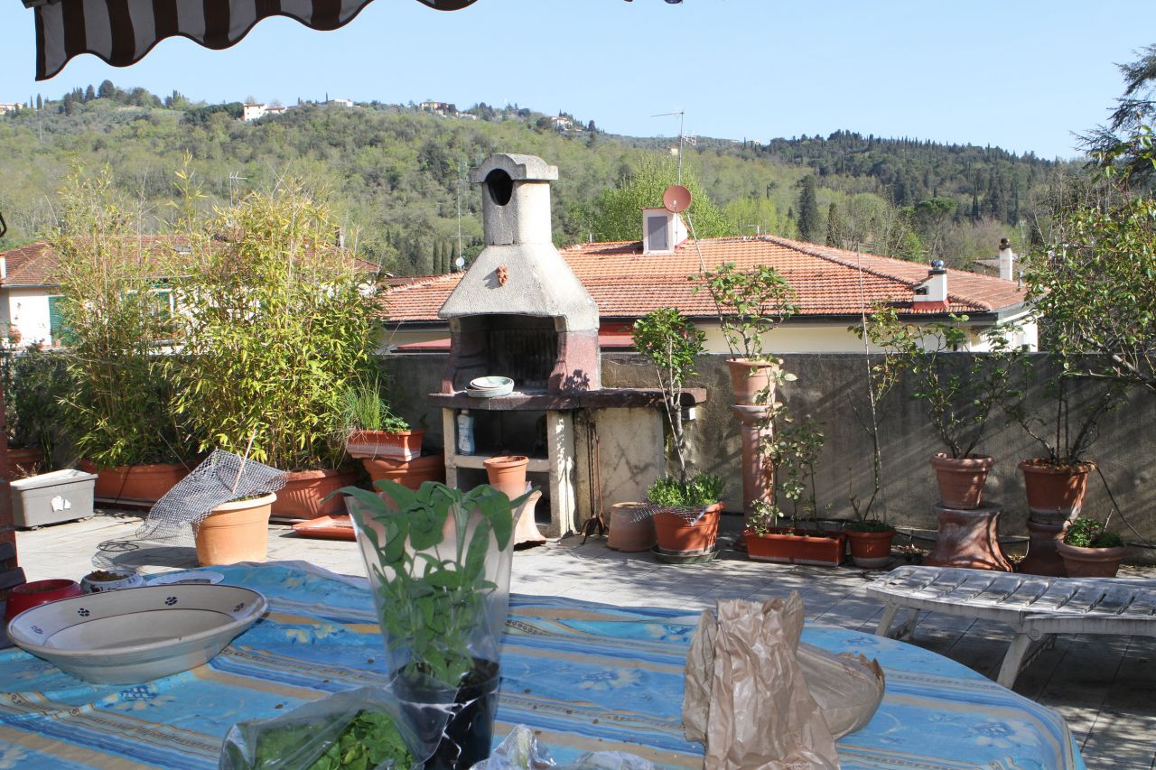 Attico con terrazzo a Fiesole