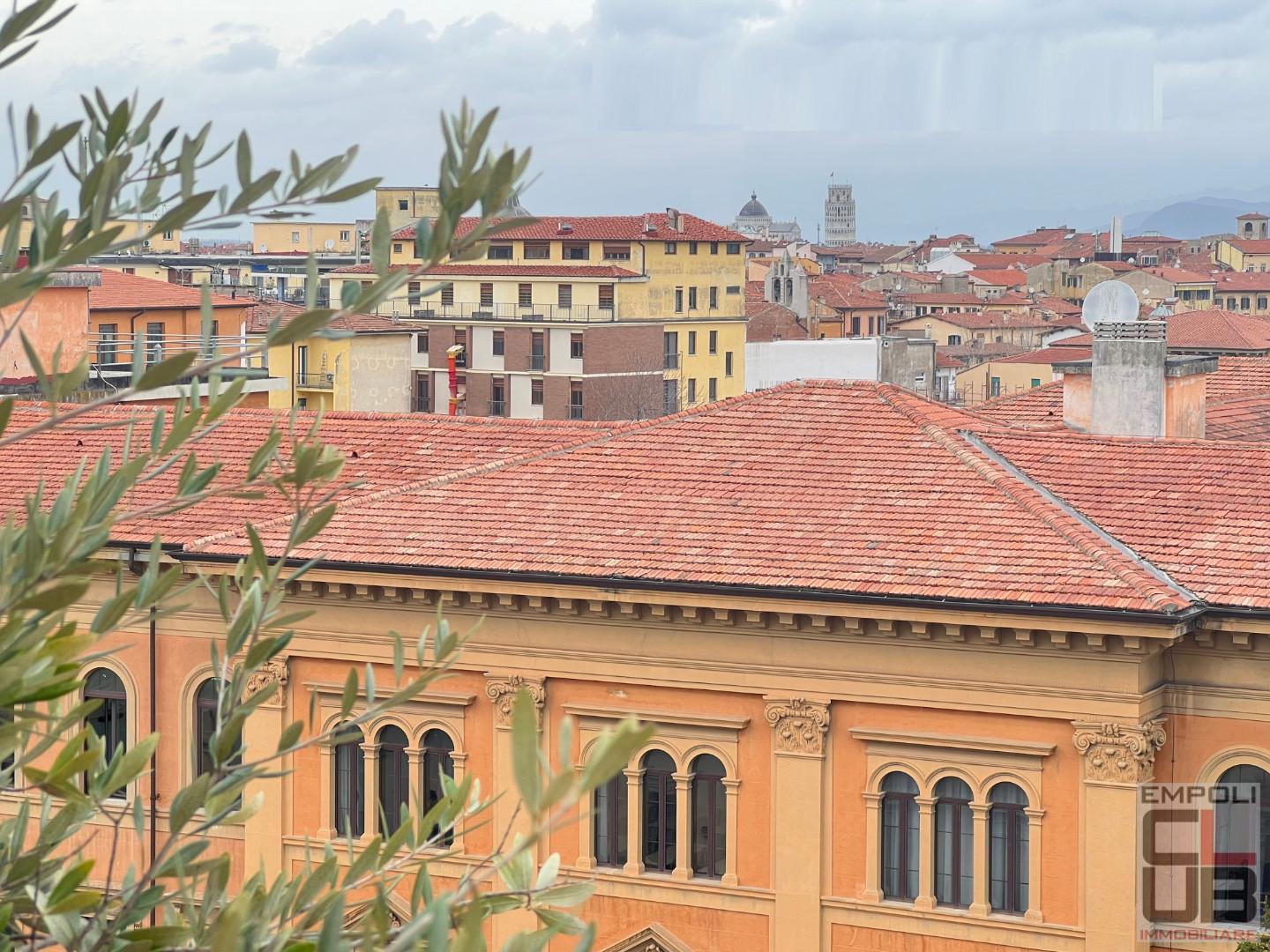 Attico con terrazzi a Pisa