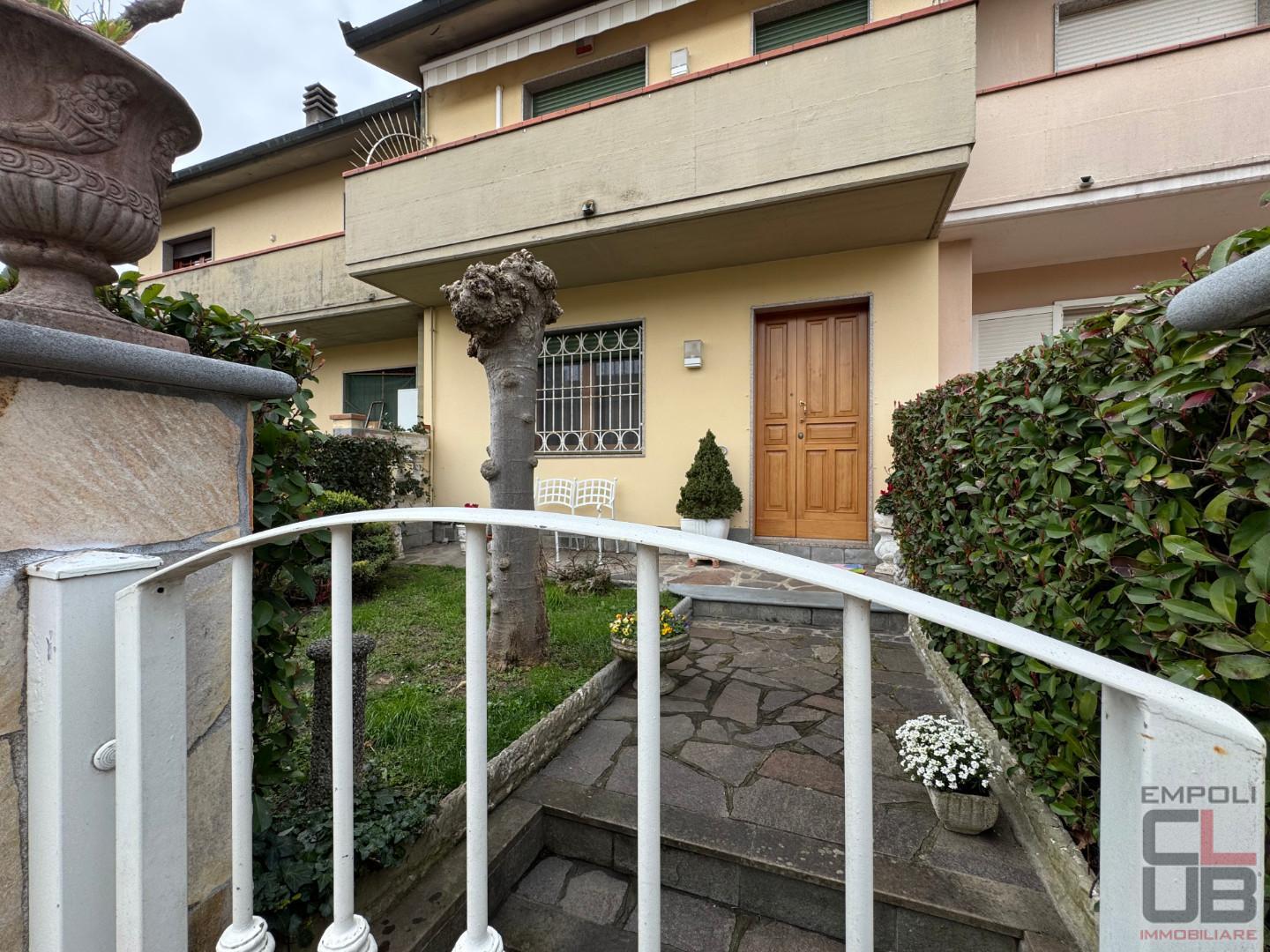 Casa indipendente con giardino a Cerreto Guidi