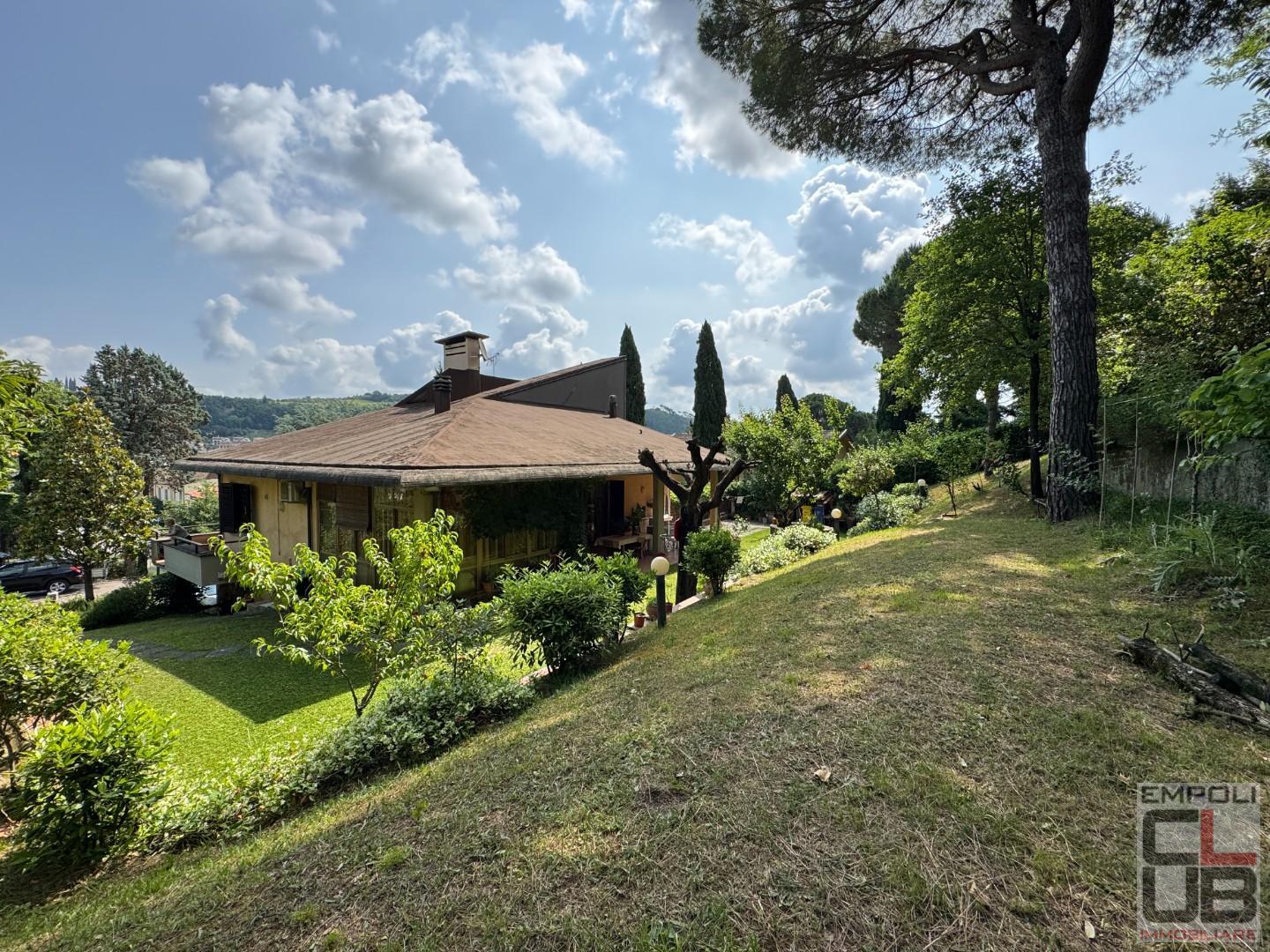 Villa con giardino a Montelupo Fiorentino