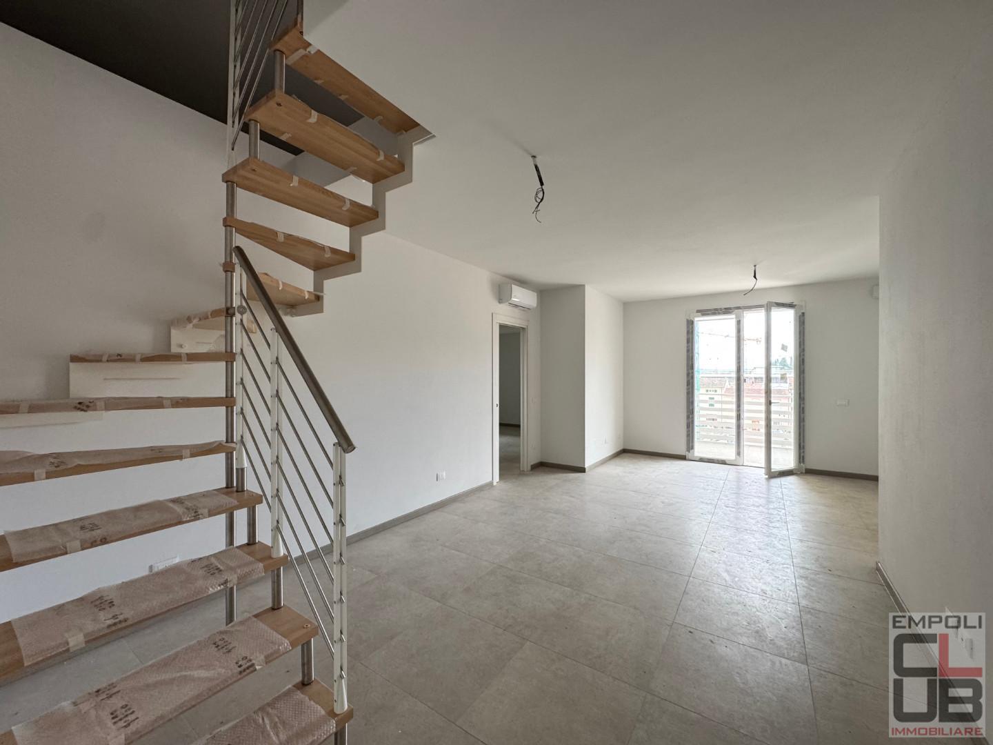 Quadrilocale con terrazzo a Capraia e Limite