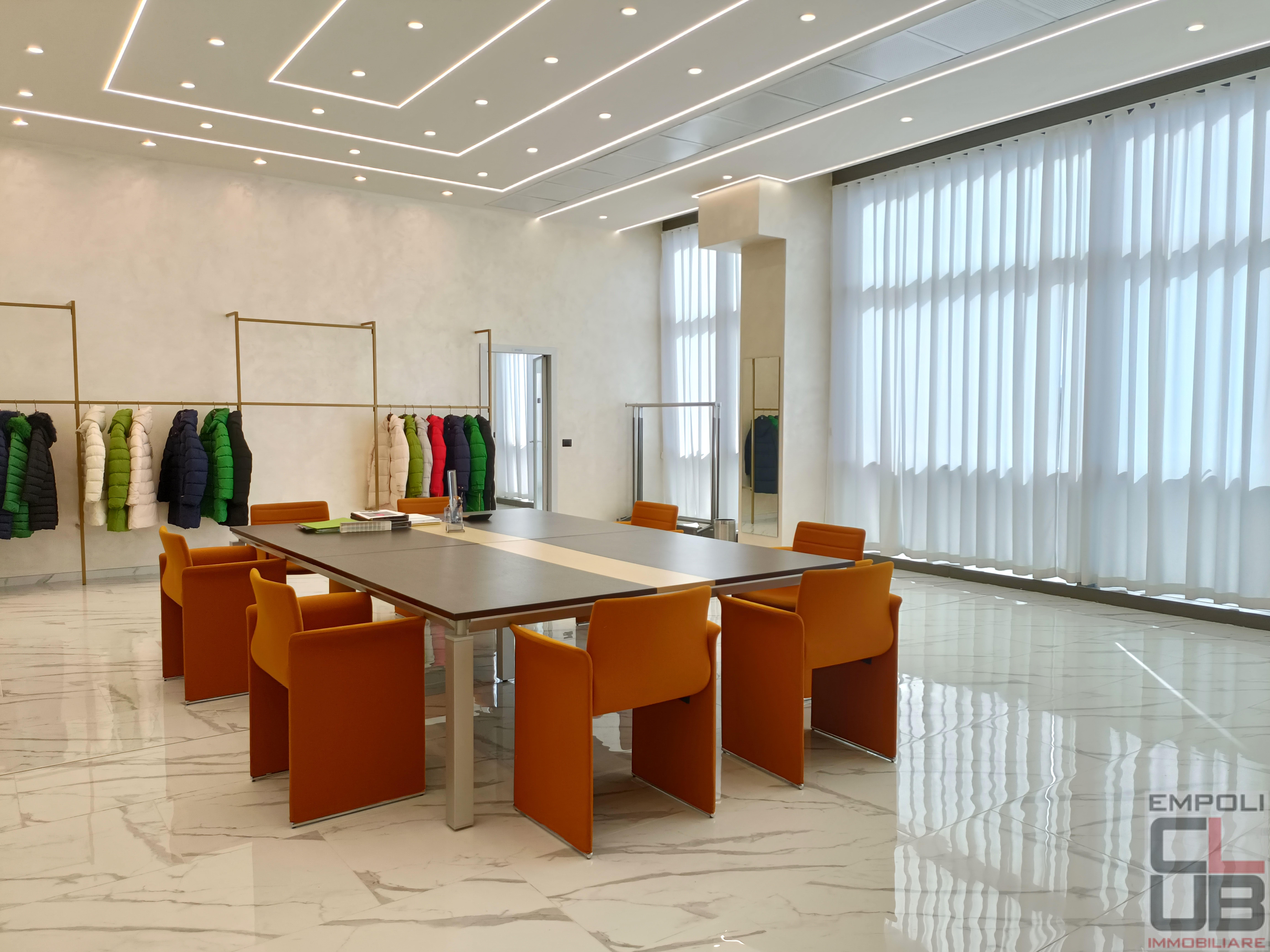 Capannone nuova a Prato