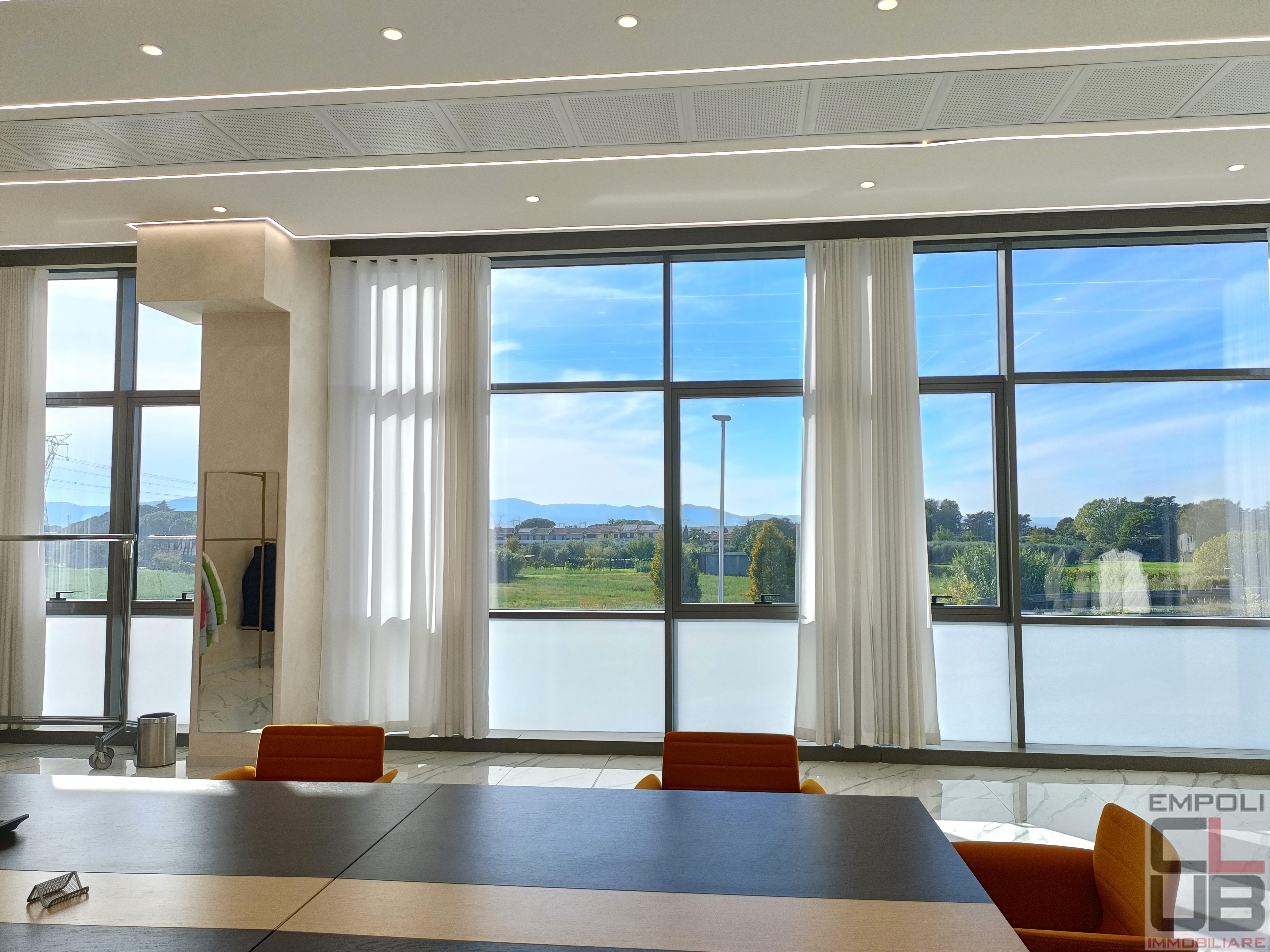 Capannone nuova a Prato