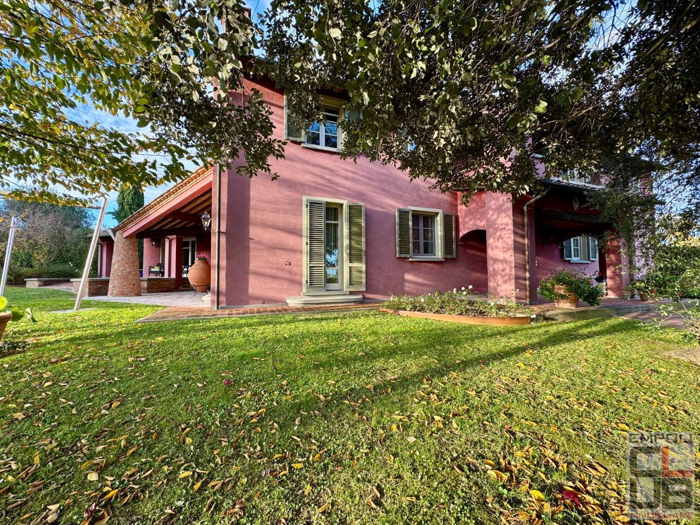 Villa con giardino a Fucecchio