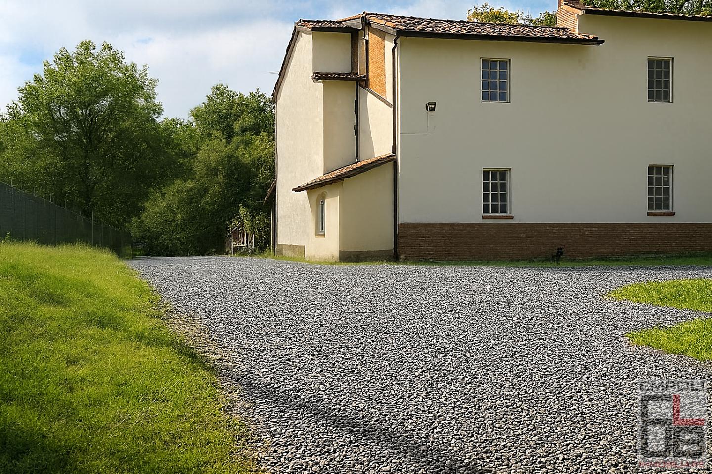 Casa indipendente con giardino a Fucecchio