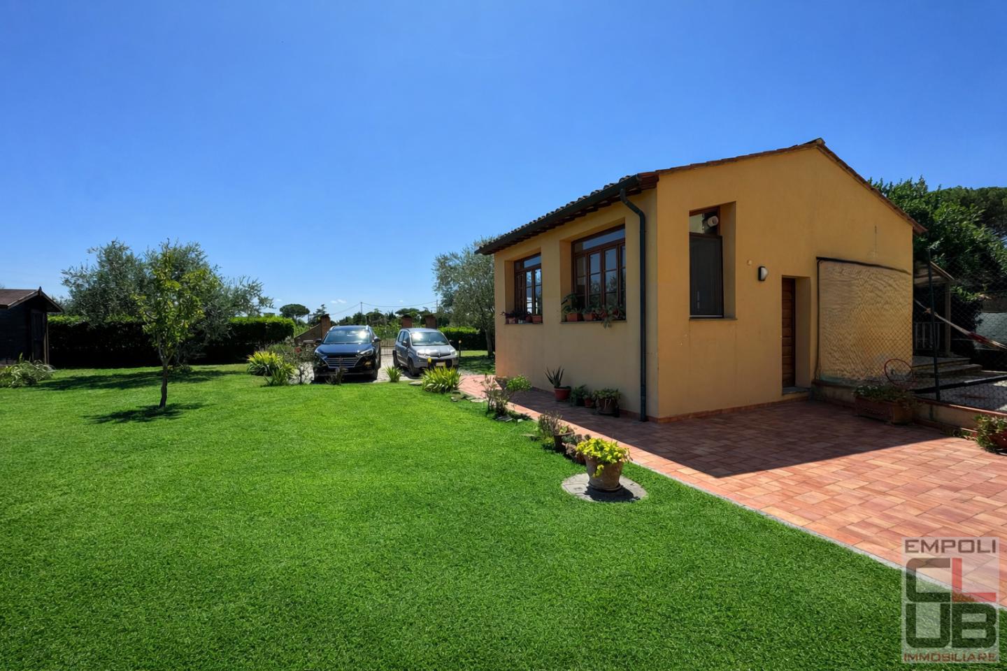 Rustico con giardino a Empoli