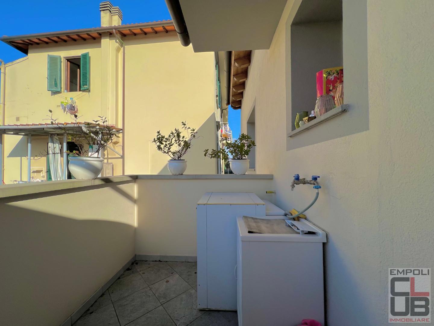 Trilocale arredato in affitto a Empoli