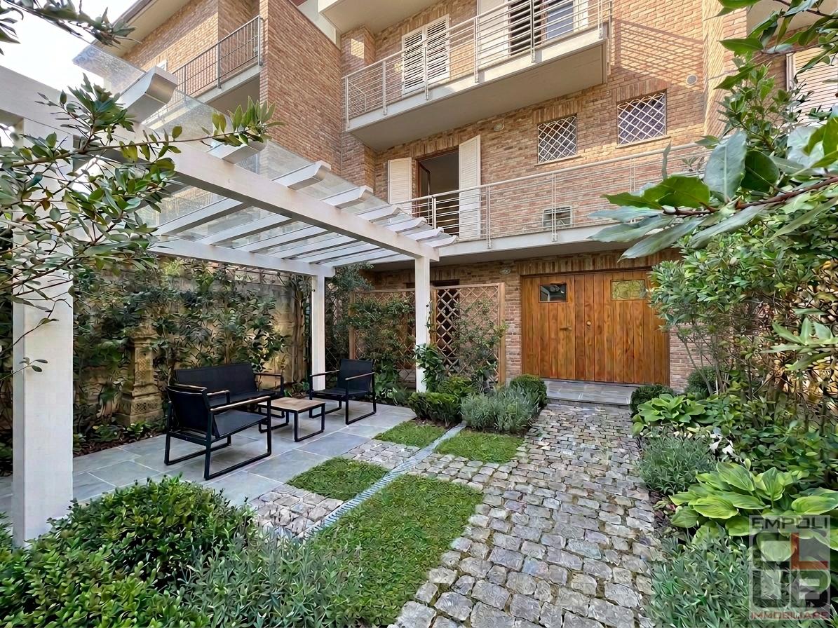 Casa indipendente con giardino a Empoli