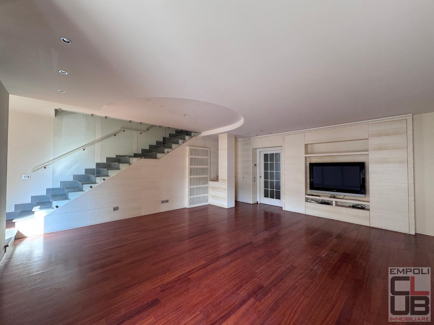 Casa indipendente con giardino a Empoli