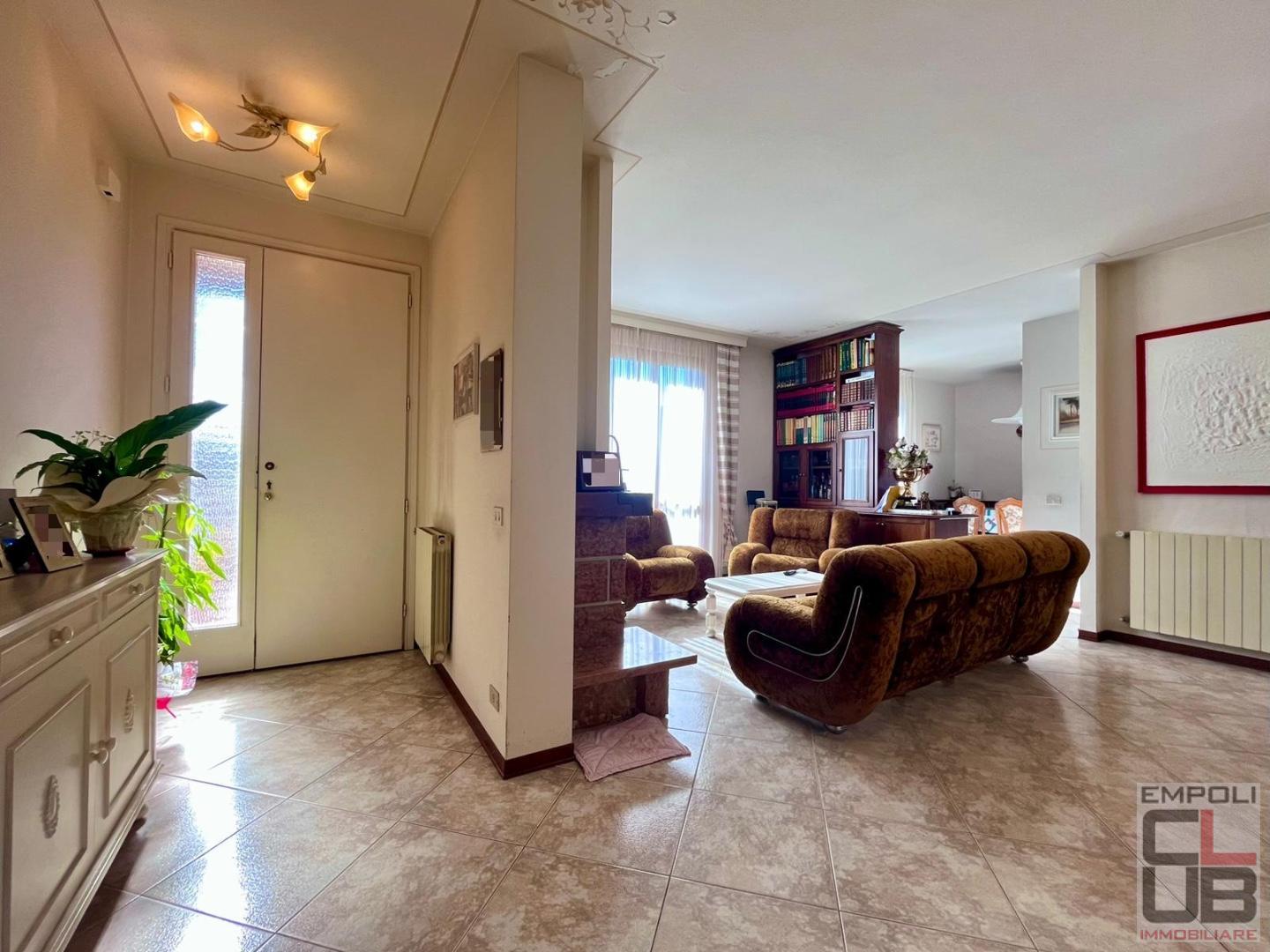 Casa indipendente con giardino a Santa Croce sull'Arno