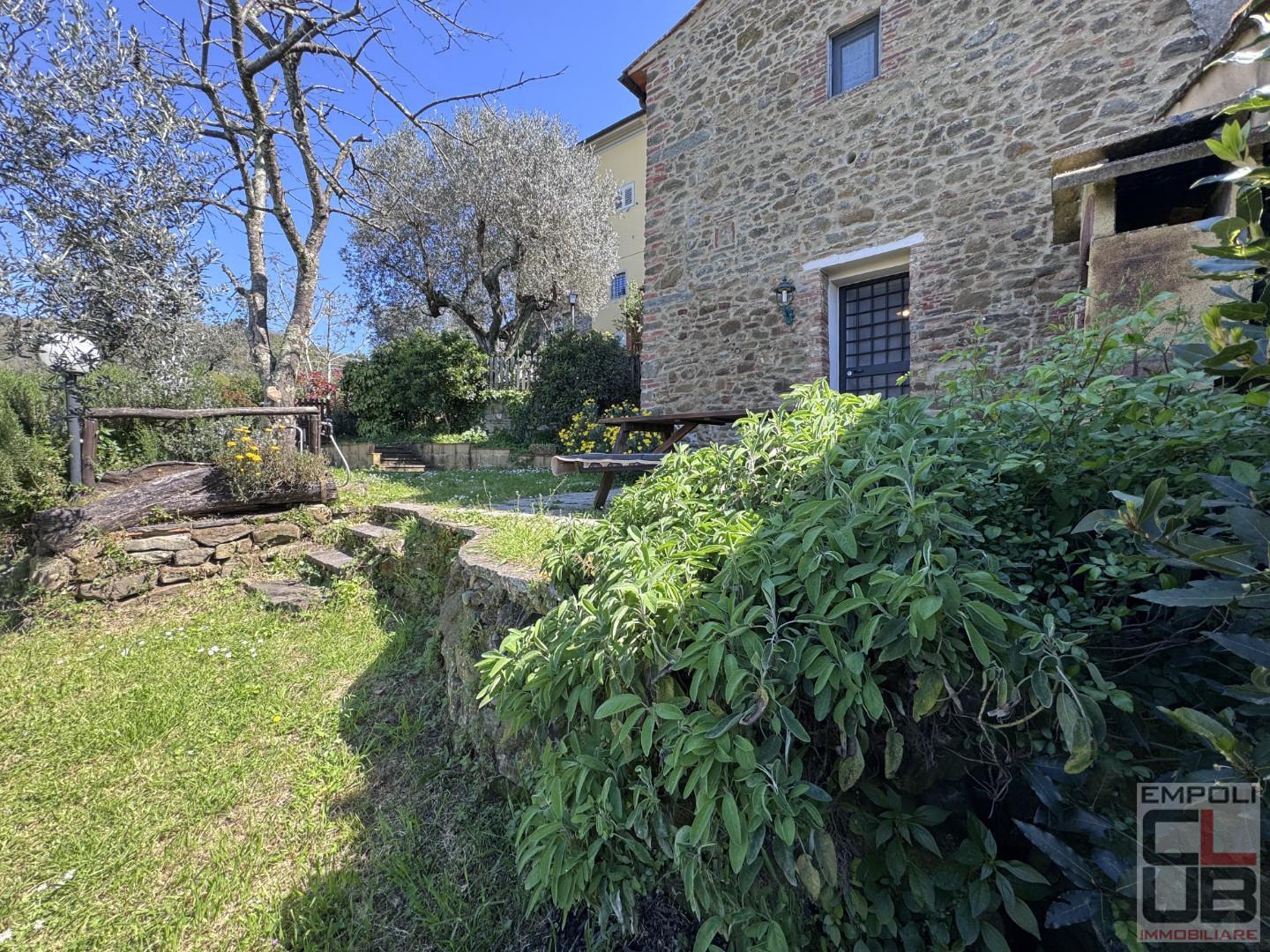 Bilocale con giardino a Lamporecchio