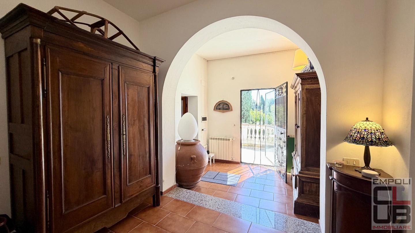 Villa con giardino a San Miniato