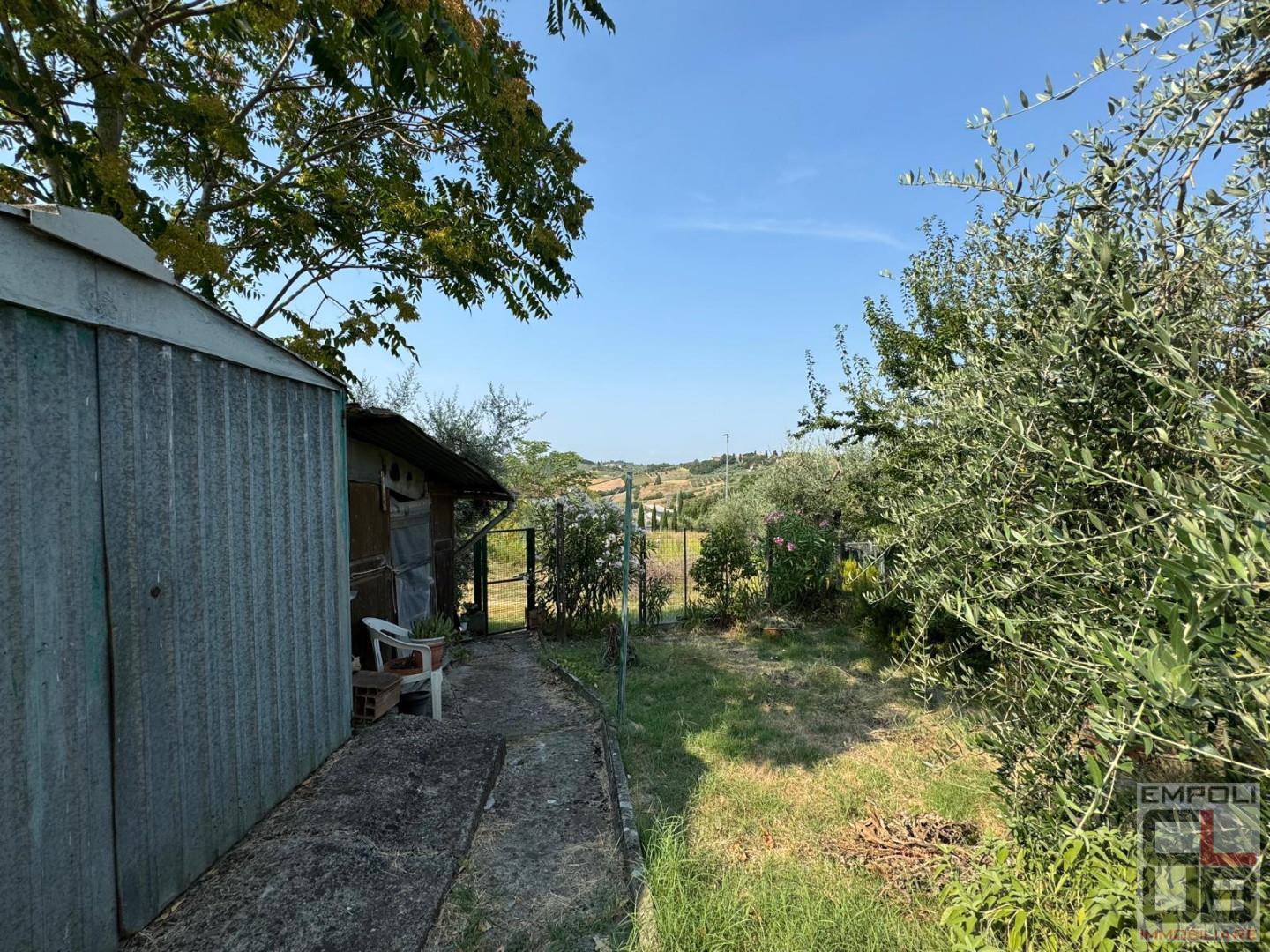 Trilocale con giardino a Cerreto Guidi
