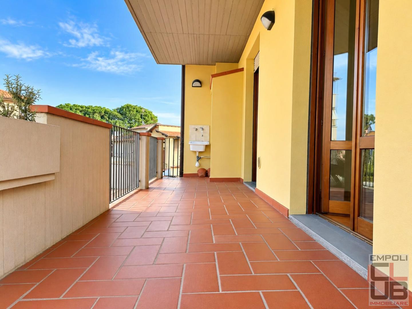 Trilocale con terrazzo a Empoli