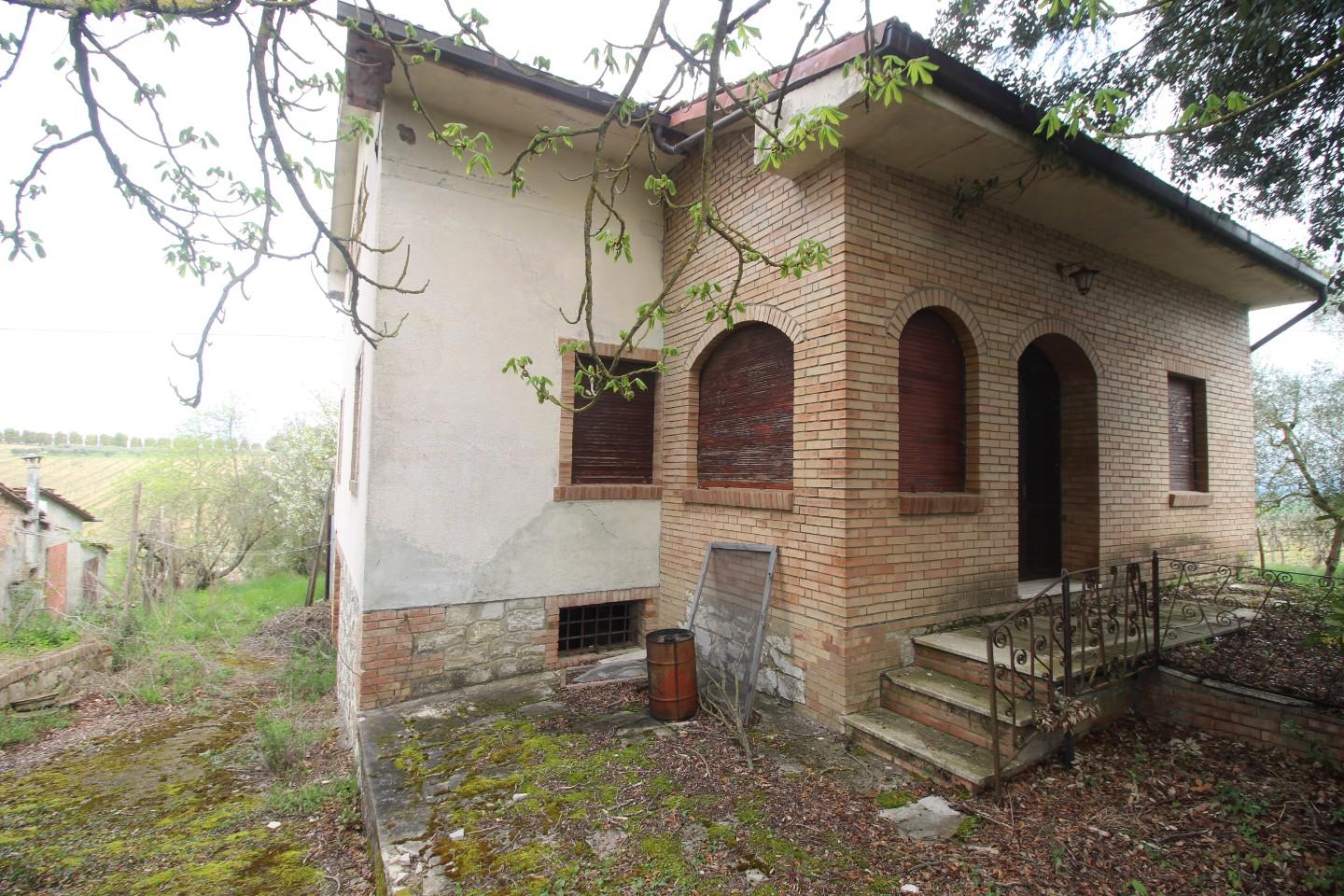 Villa con giardino, Monteroni d'Arbia radi