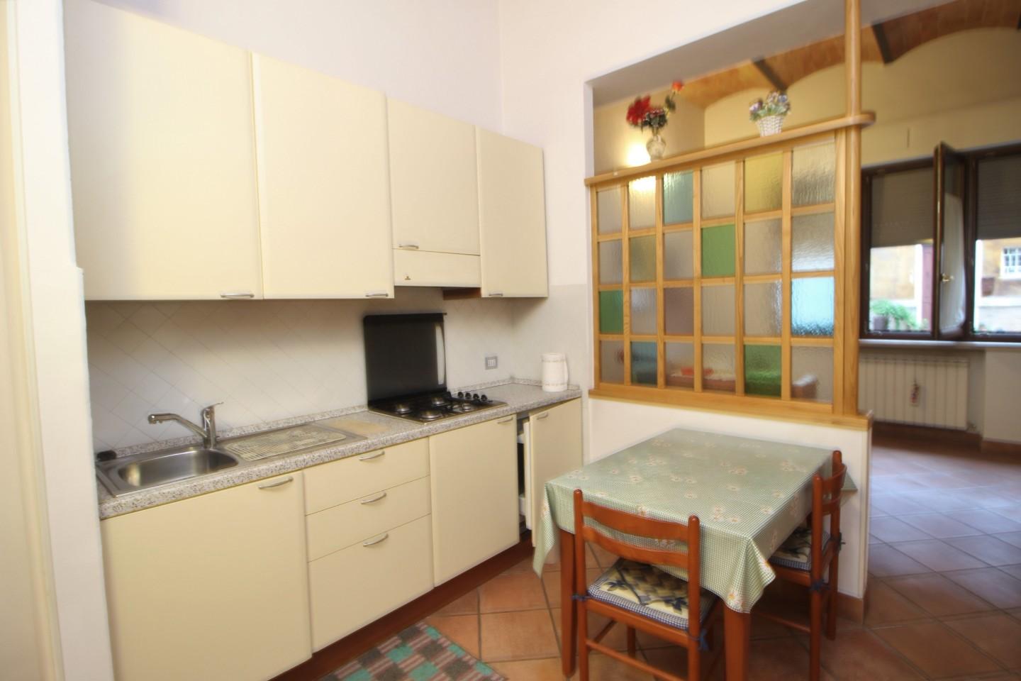 Trilocale arredato in affitto, Siena ovile esterna