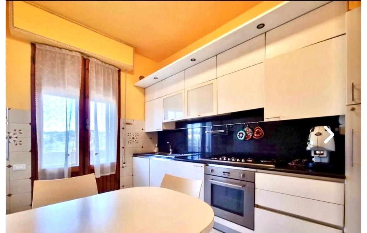 Bilocale con terrazzo, Siena mazzini