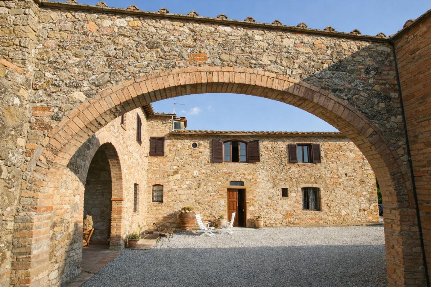 Rustico con giardino, Monteriggioni la ripa