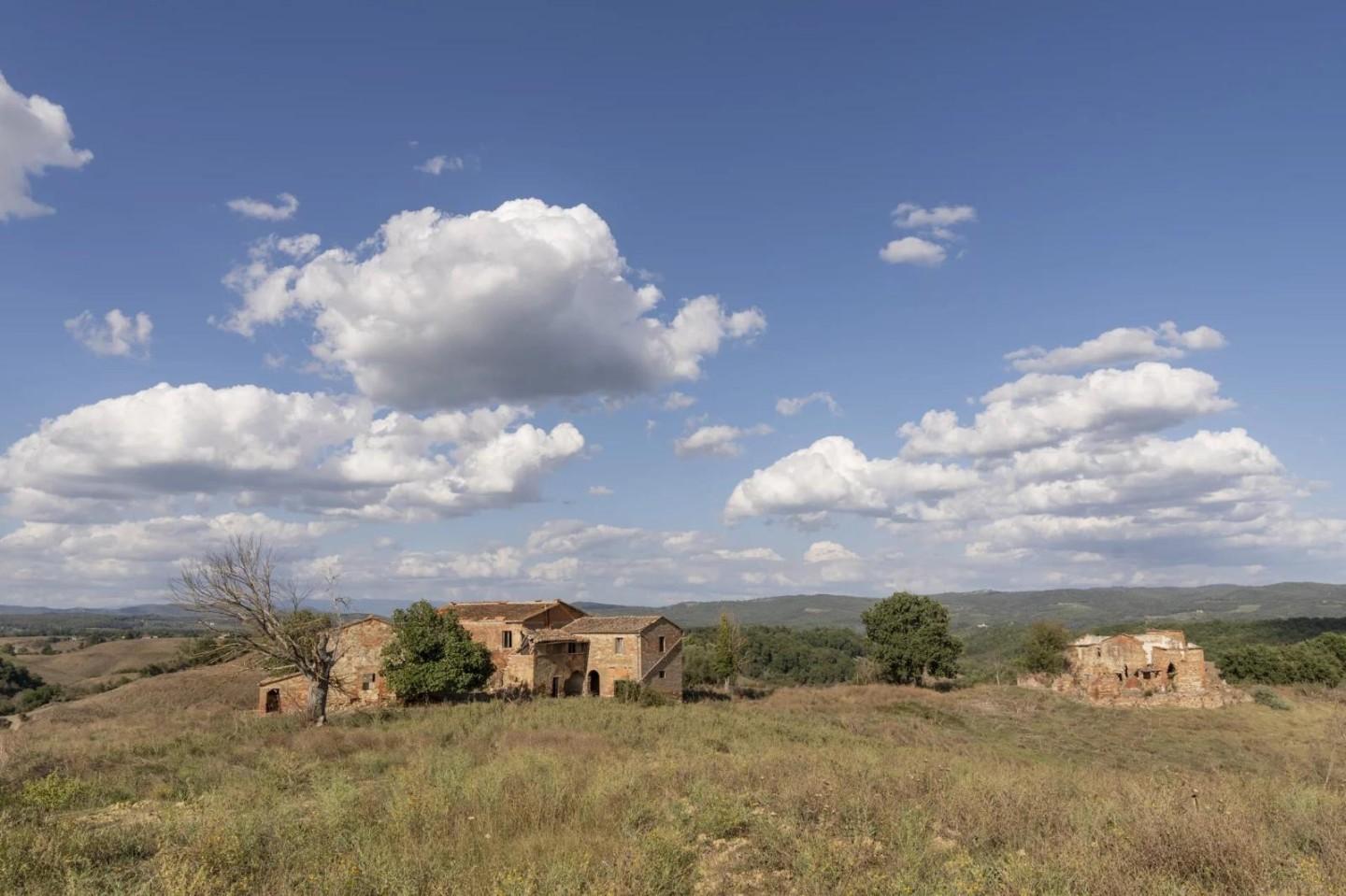 Rustico con giardino a Asciano