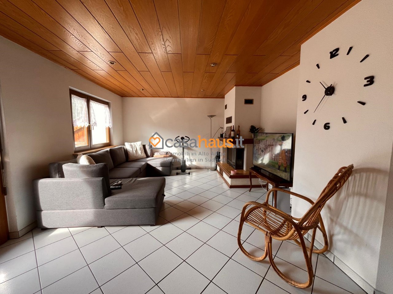 Quadrilocale con box a Chiusa