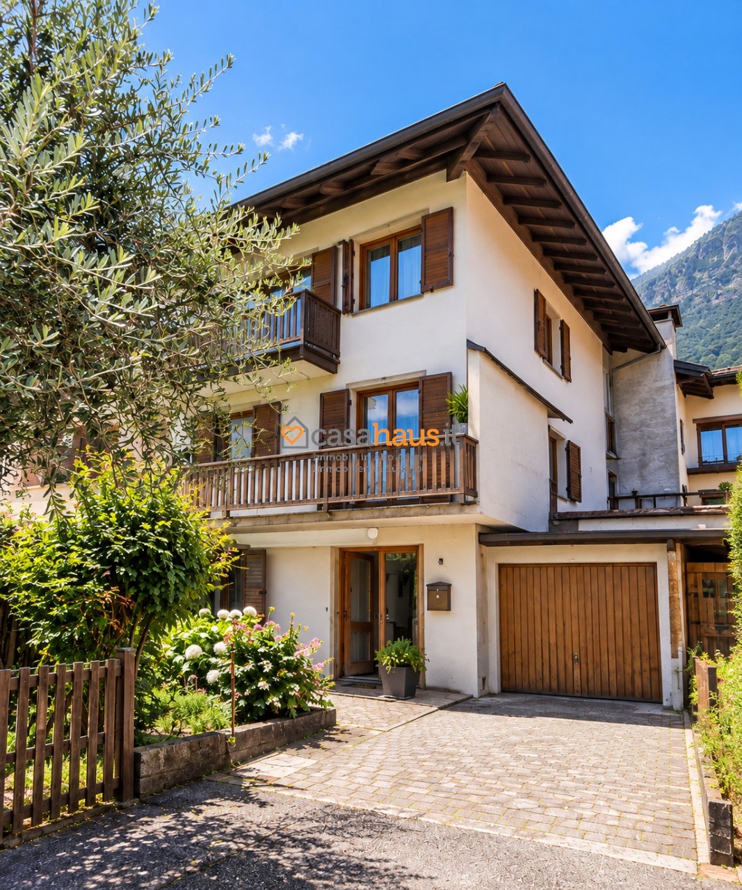 Casa indipendente con giardino a Termeno sulla Strada del Vino
