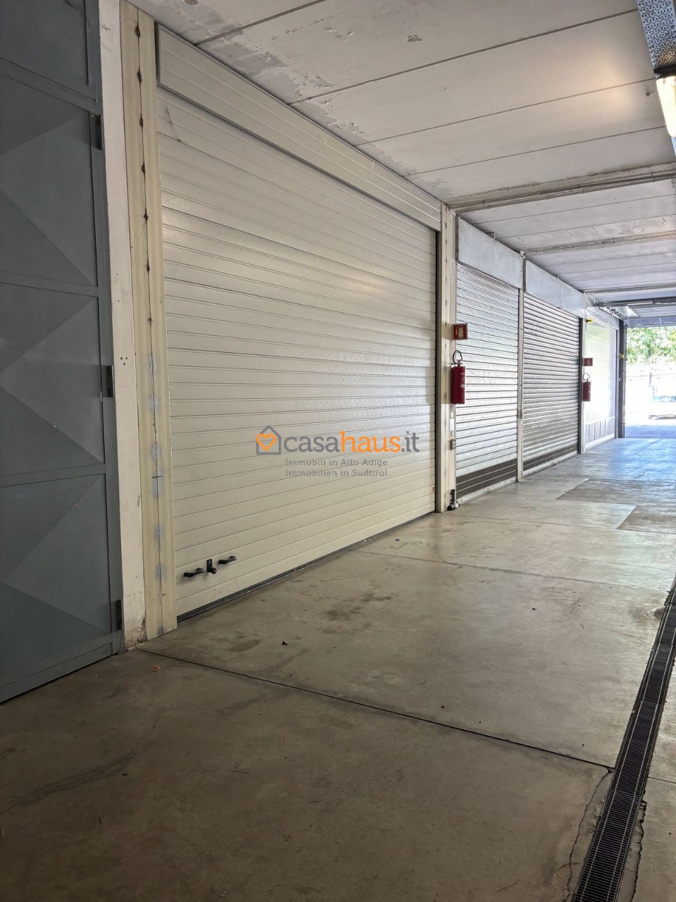 Posto auto coperto in vendita a Laives