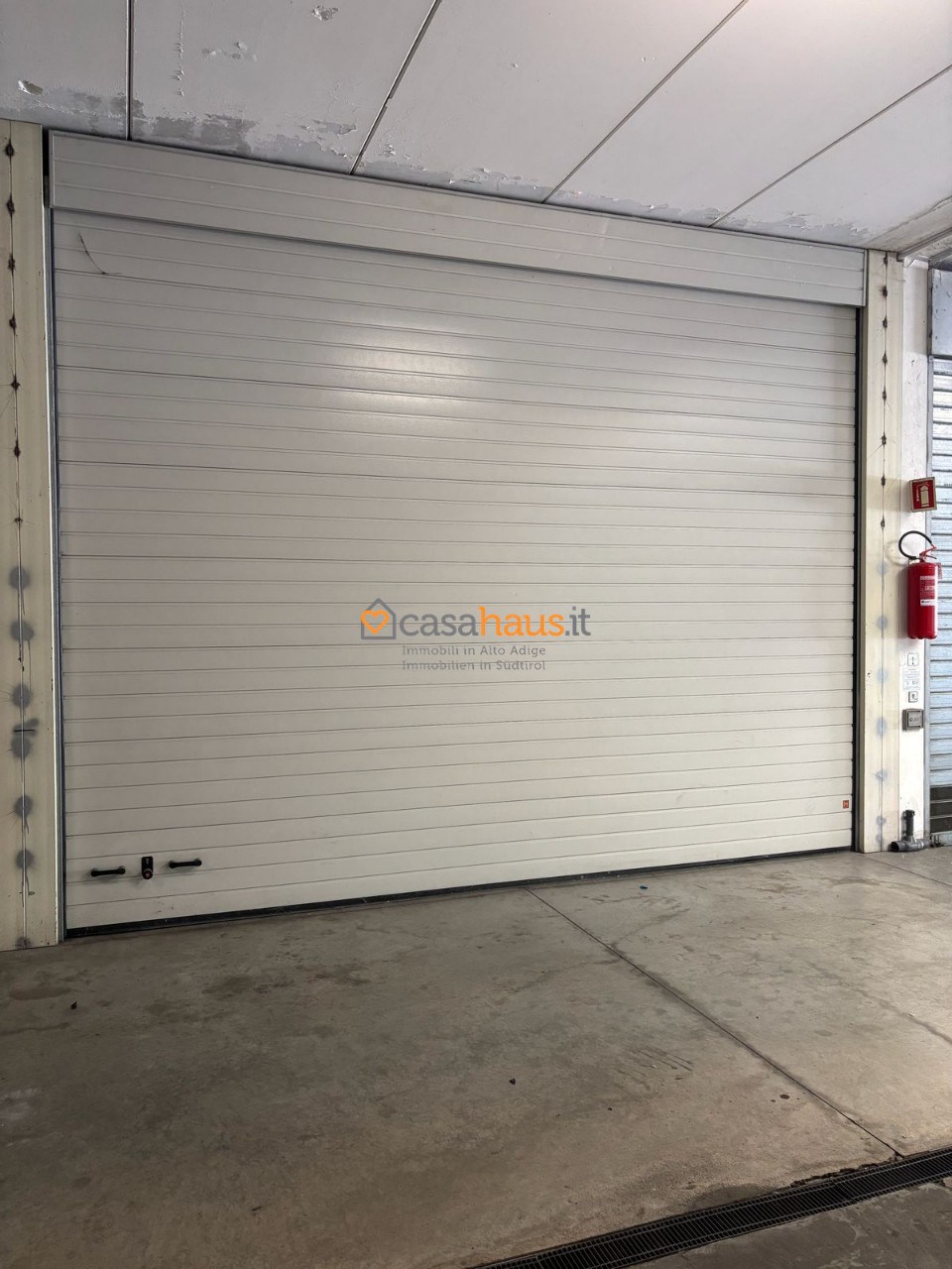 Posto auto coperto in vendita a Laives