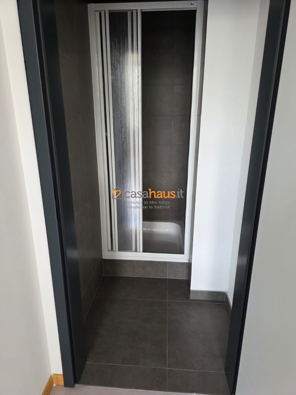 Ufficio con box a Bolzano