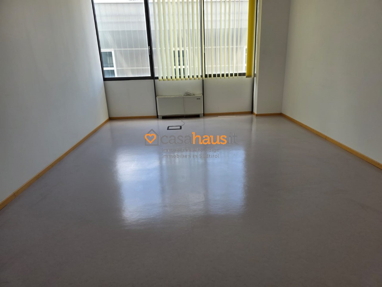 Ufficio con box a Bolzano