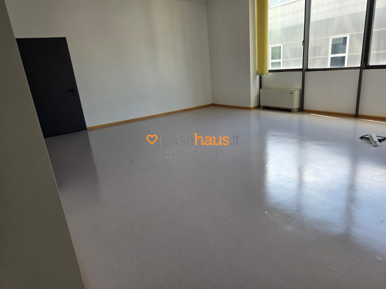 Ufficio con box a Bolzano