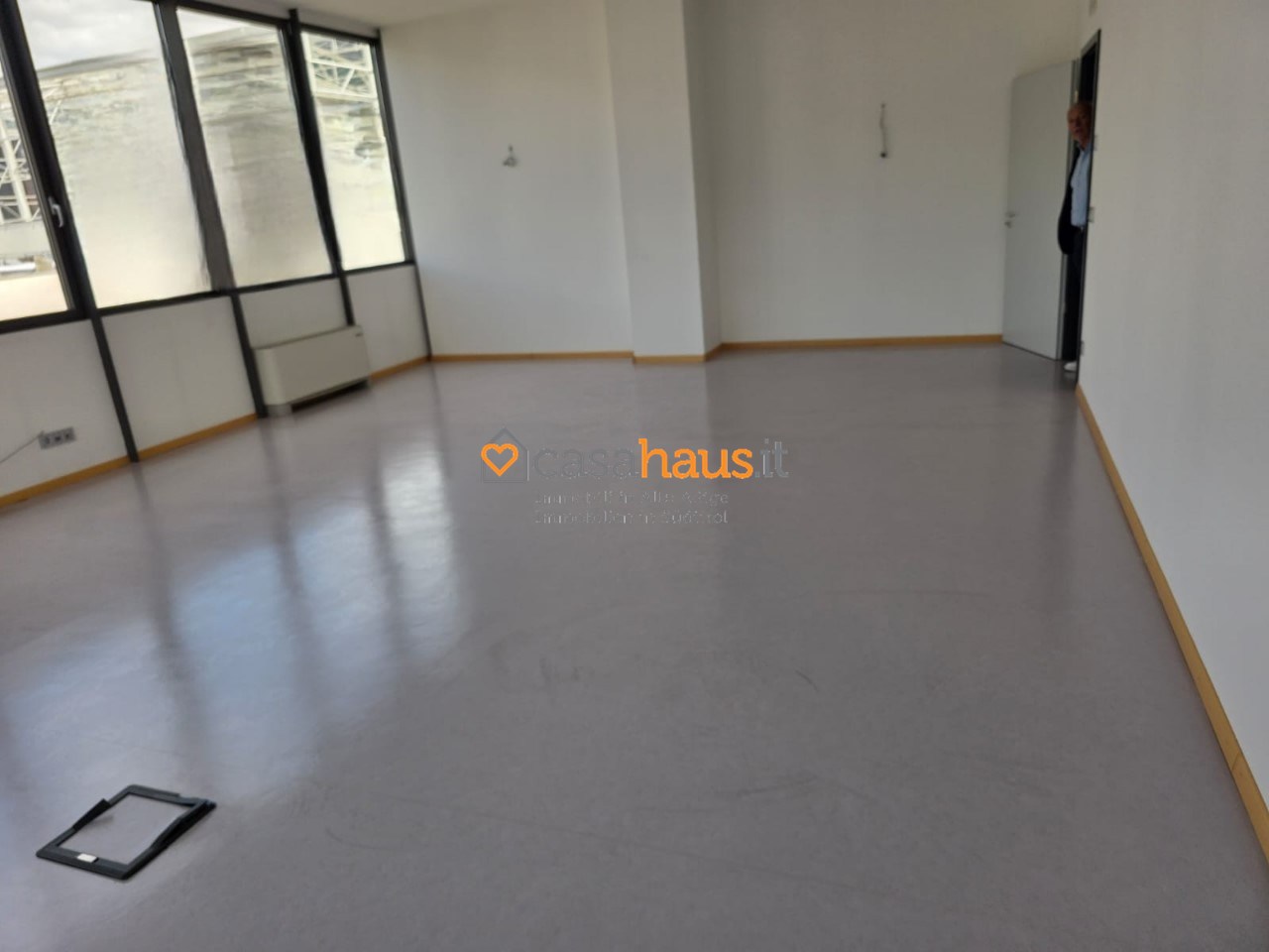 Ufficio con box a Bolzano