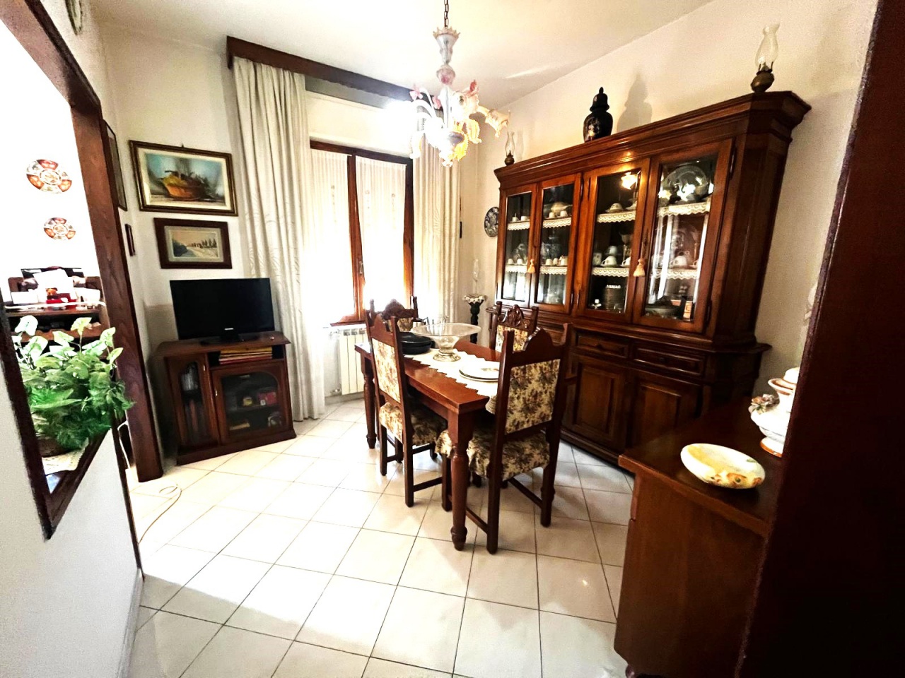 Appartamento con terrazzo in via alessandro volta, Campi Bisenzio