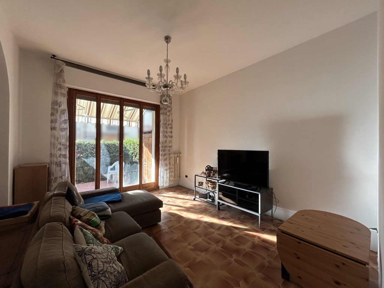 Appartamento con giardino in via giovanni boccaccio, Campi Bisenzio